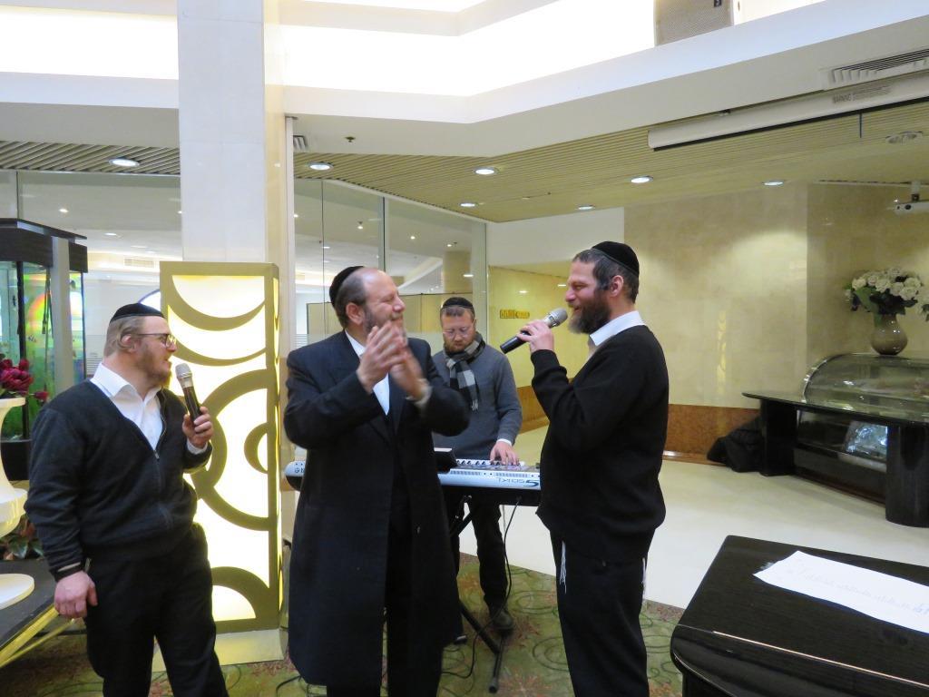 מסיבת טו בשבט בבית טובי העיר דיור מוגן